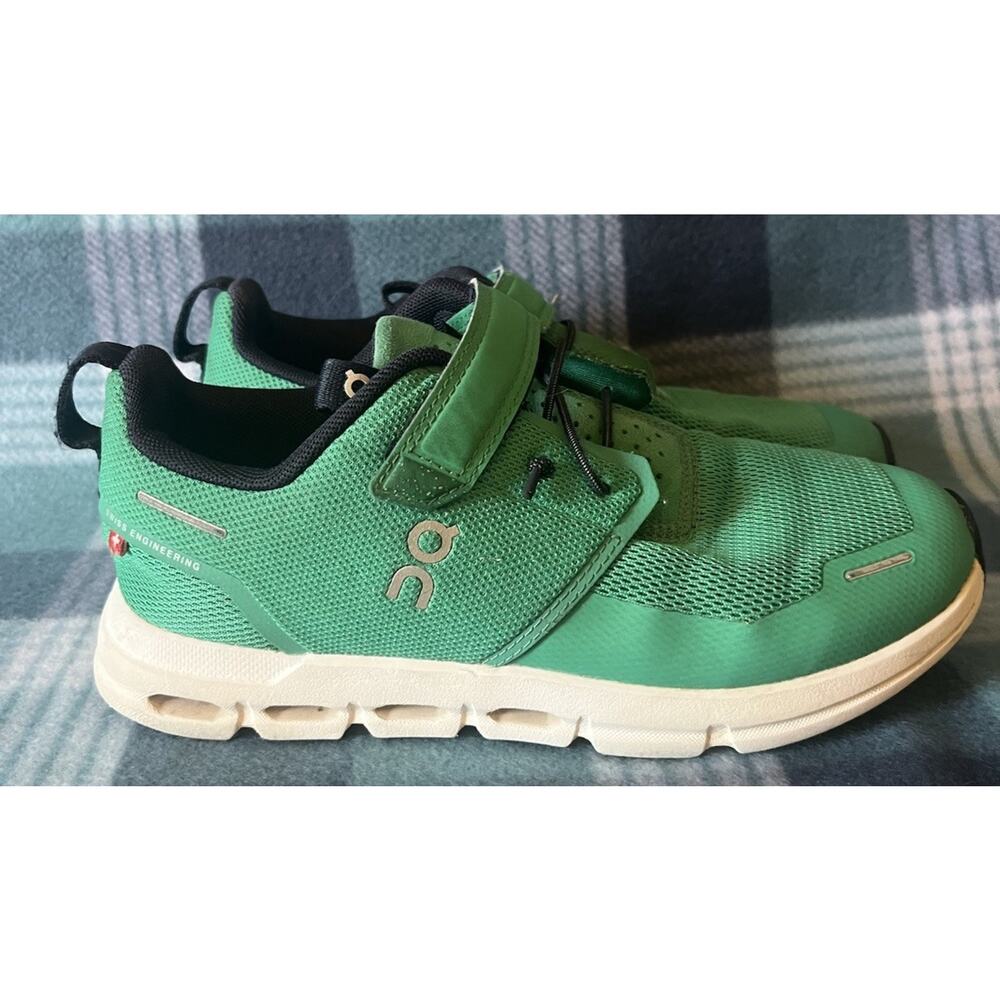 Boy's On Cloud Green Kids Shoe Size 2.5